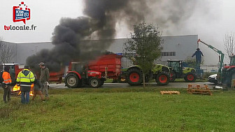 TV Locale Tarn-et-Garonne - MERCOSUR - Blocage de la plateforme logistique d'Intermarché à Monbartier - Montauban par la Coordination Rurale 47 et 82