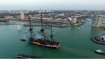 l'Hermione a levé l'ancre de La Rochelle ce 21 février 2018 pour rejoindre la Méditerranées @LHERMIONE_SHIP