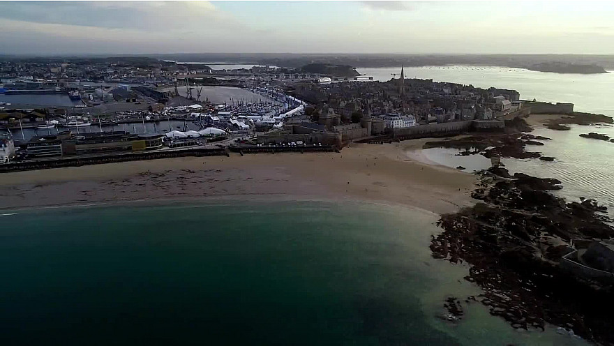 Acteurs Locaux de Saint-Malo -   Entrée des ULTIMES la veille de l'ouverture du village de l'édition 2026 de la Route du Rhum